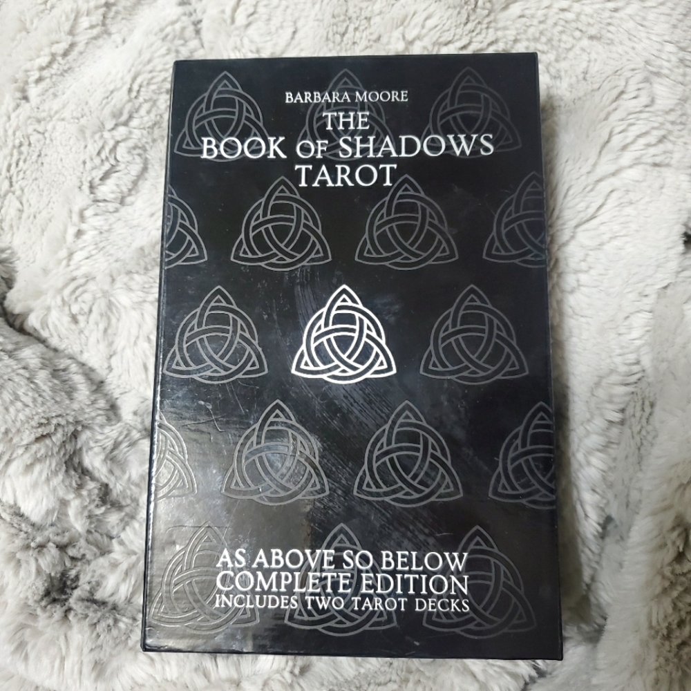The Book Of Shadows TAROT 2DECK
